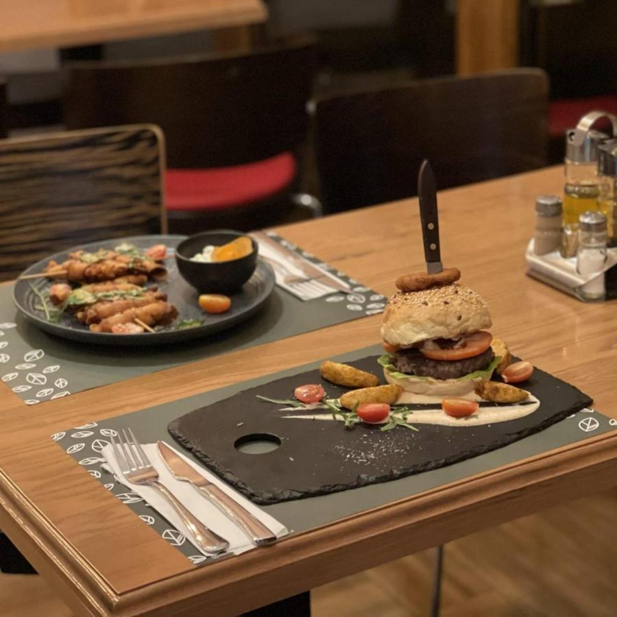 Garni Ideal Zrenjanin Esterno foto