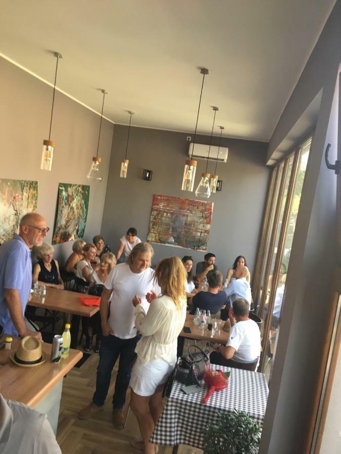 Garni Ideal Zrenjanin Esterno foto